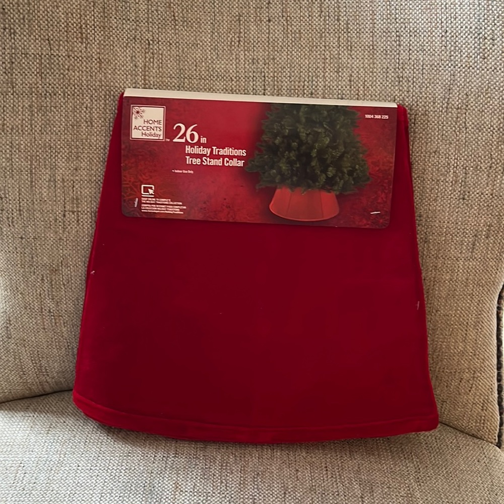 Holiday Traditions Tree Stand Collar